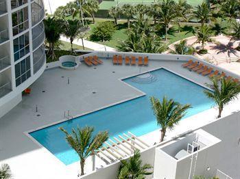 Opera Suites And Marina Doral Exterior photo